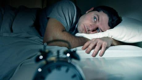 « Une dette de sommeil généralisée » : pourquoi le gouvernement veut que vous dormiez plus