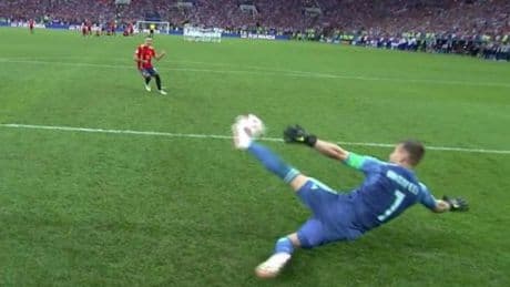 El penalti fallado por Aspas en el Mundial 2018 da paso a la marca 'el pie de Dios'