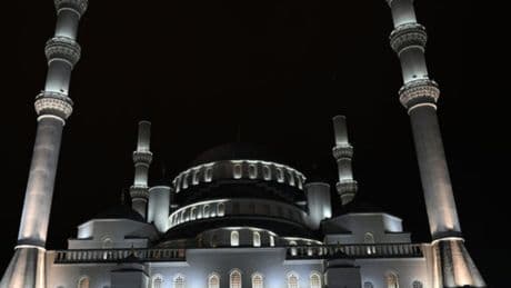 Türkiye genelindeki camilerde sela okundu