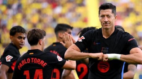 Lewandowski, aún a por el 'Pichichi' contra un Villarreal al que bigoleó