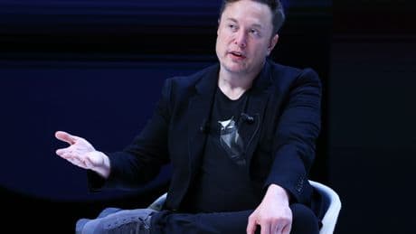 Elon Musk is going founder mode on Tesla's $16.5 billion chip deal with Samsung