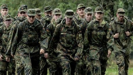 So sieht Pistorius‘ Plan aus, um junge Menschen zur Bundeswehr zu locken