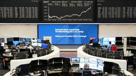 Börse: Dax überschreitet erstmals 24.000 Punkte