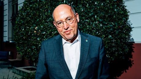 Im Gespräch | Gregor Gysi: „Putin denkt imperalistisch, aber die NATO greift er nicht an“