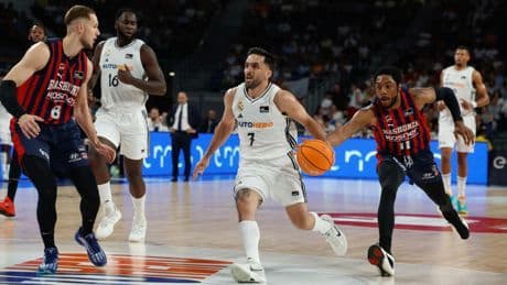 El Real Madrid reacciona en el tercer cuarto y asesta el primer golpe a Baskonia en los playoffs de la Liga Endesa