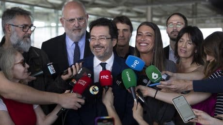 Junts se jacta de que ha arrancado el compromiso del Gobierno de conectar el Prat con el AVE