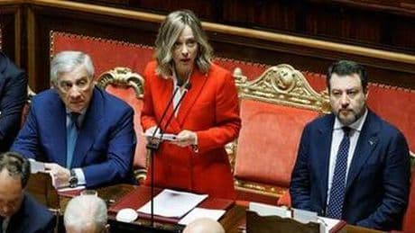 Meloni torna in Aula. Sfida con le opposizioni su Israele e Stati Uniti