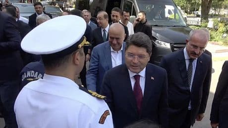 Bakan Tunç, esnaf ziyaretinde bulundu