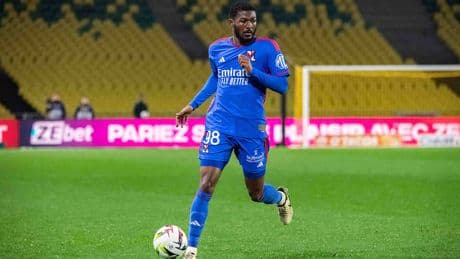 Galatasaray, Ainsley Maitland-Niles'ın peşinde