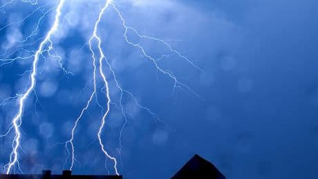 Wetter in Bayern: Unwetter drohen: Es bleibt heiß und gewittrig