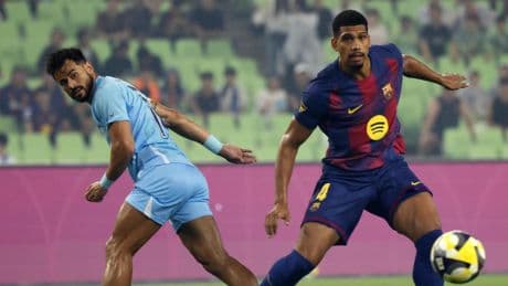 Araujo taxativo sobre su futuro: "Estoy contento en el Barcelona; aún no han visto mi mejor versión"