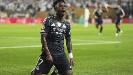 Vinicius rompe su sequía, 'copia' a Guti y deja caer su renovación: "Yo estaba en el tacón de Guti, fue mejor, me dejó loco"