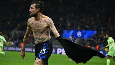 Cayó en el alcoholismo y la depresión, tuvo dos cánceres...: la historia de superación de Acerbi, el héroe del Inter ante el Barça