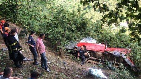 Giresun’da acı kaza: Fındık işçilerini taşıyan araç devrildi, 1 kişi öldü