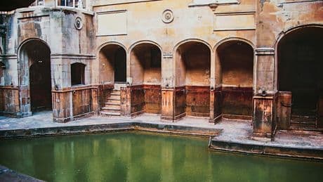 Pourquoi les Romains aimaient-ils à ce point les bains publics?