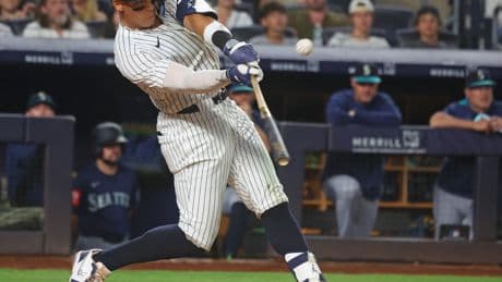 Aaron Judge diagnosed with flexor strain and heading to IL — but Yankees avoid worst