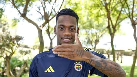 Fenerbahçe'nin yeni transferi Jhon Duran, "karşılık vermek" için sabırsızlanıyor