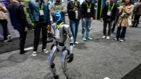 China saca ventaja en la lucha por los robots humanoides
