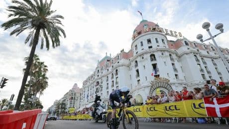 Airbnb mise sur un partenariat avec le Tour de France pour renforcer son activité sur le marché français