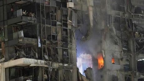 Les images des frappes iraniennes sur le quartier général militaire israélien à Tel-Aviv