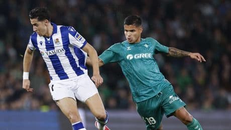 Once confirmado de la Real Sociedad para el derbi: juegan Aguerd y Traoré
