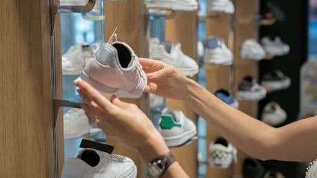 New Balance, Camper ve Vans'a domuz derisi cezası