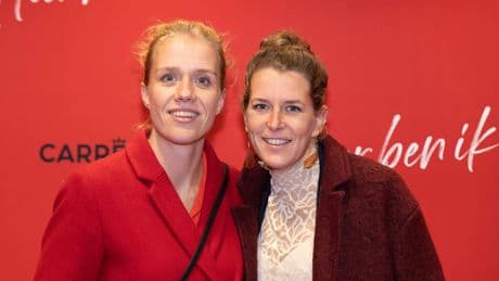 Ireen Wüst en Letitia de Jong verwelkomen eerste kindje