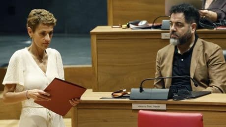 El 'caso Cerdán' deja tocada a Chivite y enreda la relación del PSOE con Bildu
