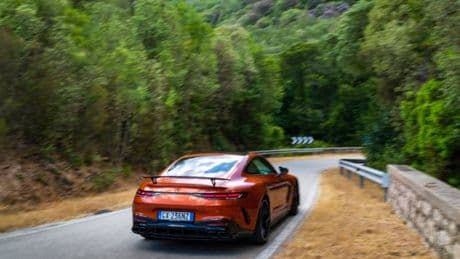 Mercedes-AMG GT Experience: la sportiva tedesca che conquista la Sardegna