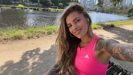 Sophia Thomalla und Co … - Tennis-Tribüne wird zum Laufsteg der Spielerfrauen