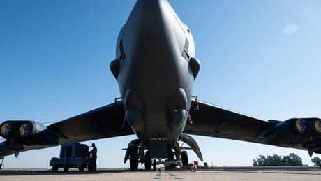Las bases de Morón y Rota se refuerzan con nuevos bombarderos en plena escalada del conflicto entre Israel e Irán