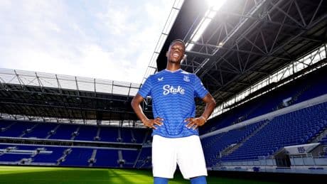 Everton sign Thierno Barry in biggest buy under David Moyes