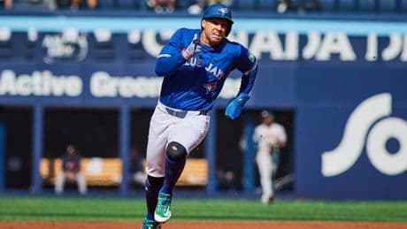 Gausman pitches a gem as Jays blank Astros 6-0