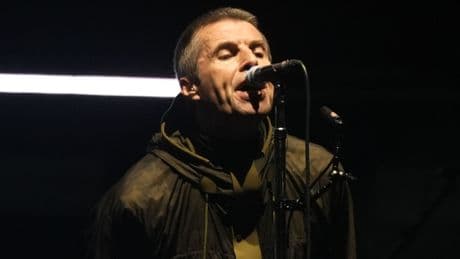 Muere un fan de Oasis durante un concierto tras caer desde una grada de Wembley