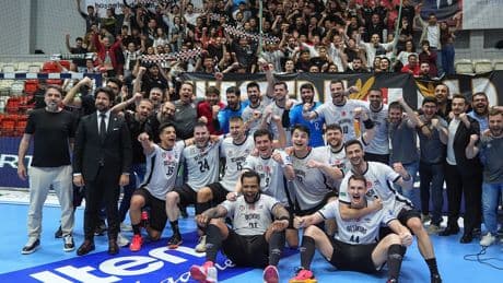 Hentbol Erkekler Türkiye Kupası'nda şampiyon Beşiktaş oldu
