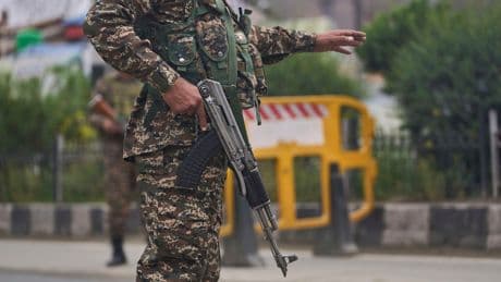 Zwischen Indien und Pakistan - Trump kündigt Feuerpause an