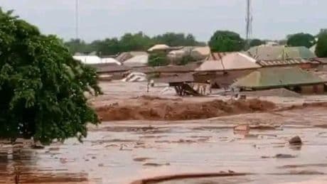 Ascienden a 115 los muertos por las inundaciones en Nigeria