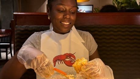 We spent $145 at Red Lobster on a meal for 2 to see if its viral new seafood boils live up to the hype