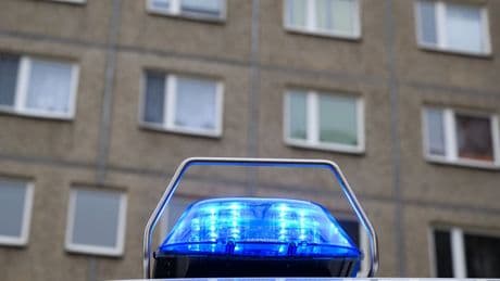 Unfälle: Auf Gehweg mit Rad angefahren - Seniorin verletzt