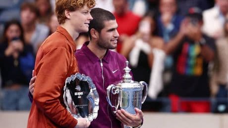 Un Alcaraz perfetto trionfa agli Us Open. Jannik disarmato si deve inchinare