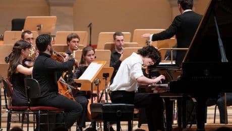Young Euro Classic: Ein 15-jähriger Pianist ist Star des Abends