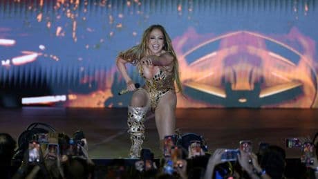 Jennifer Lopez feiert Geburtstag: Ungeschminkt und ungebremst