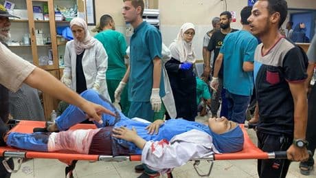 Gaza : quatre journalistes tués dans des frappes sur l’hôpital Nasser imputées à Israël