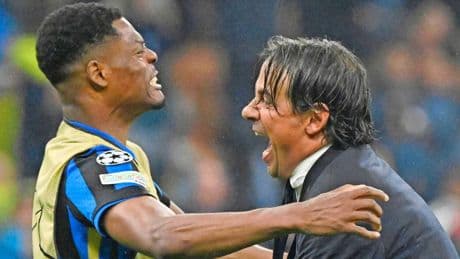 Bijzonder uitje Denzel Dumfries na bereiken finale: ’Gaan met het team naar het feestje van Barella’s dochter’