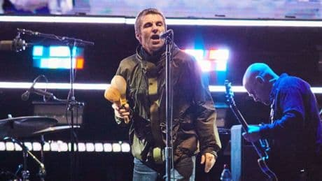 Chaos bei Oasis-Show: Fans prügeln sich in der Menge