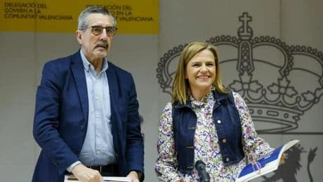 Tras el comisionado, la delegada del Gobierno: el PP pide que dimita Bernabé por presumir de dos carreras que no tiene