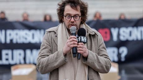 Médias : une journaliste russe critique de l’invasion de l’Ukraine exfiltrée par RSF