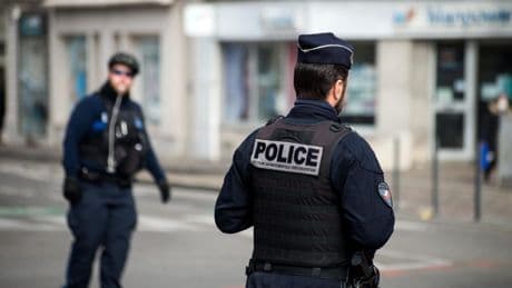 Nice : importante opération de police pour un homme armé et finalement interpellé à proximité de l’hôpital