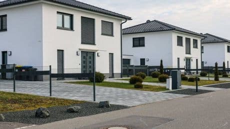Zahlen für alle Kreise in Deutschland: Wo der Kauf eines Eigenheims erschwinglich ist – und wo nicht