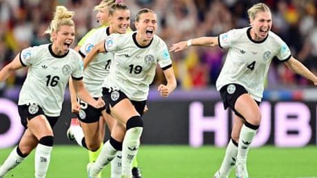 DFB-Frauen nach unfassbarem Drama im Halbfinale – Der Krimi gegen Frankreich im Video